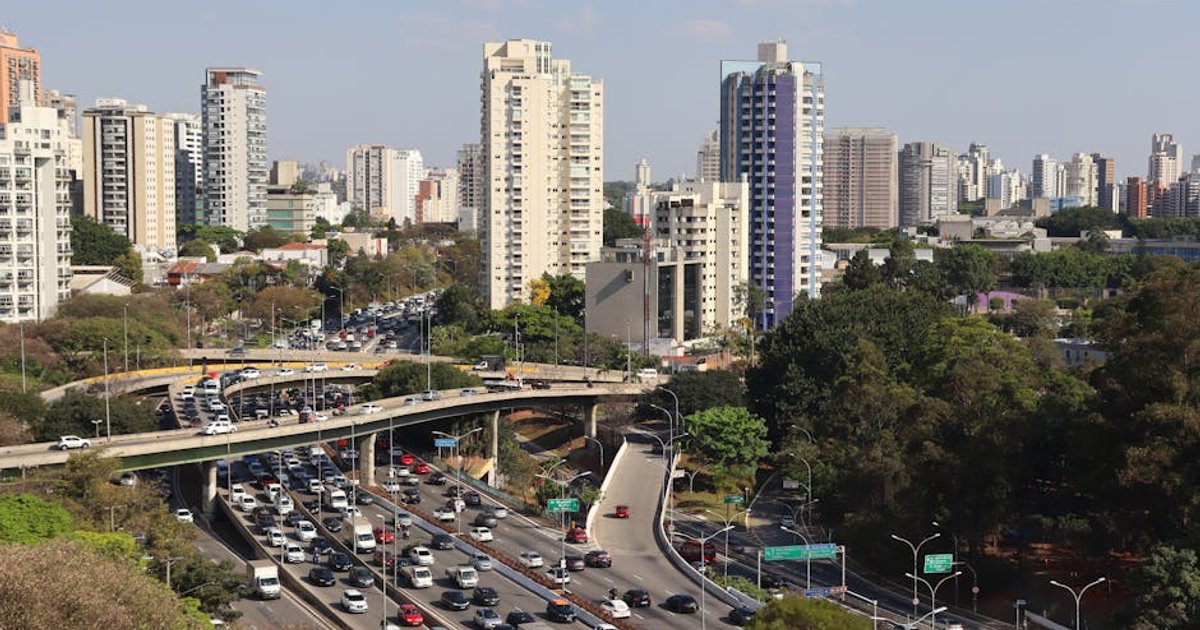 Roubo em SP: falso entregador leva celular