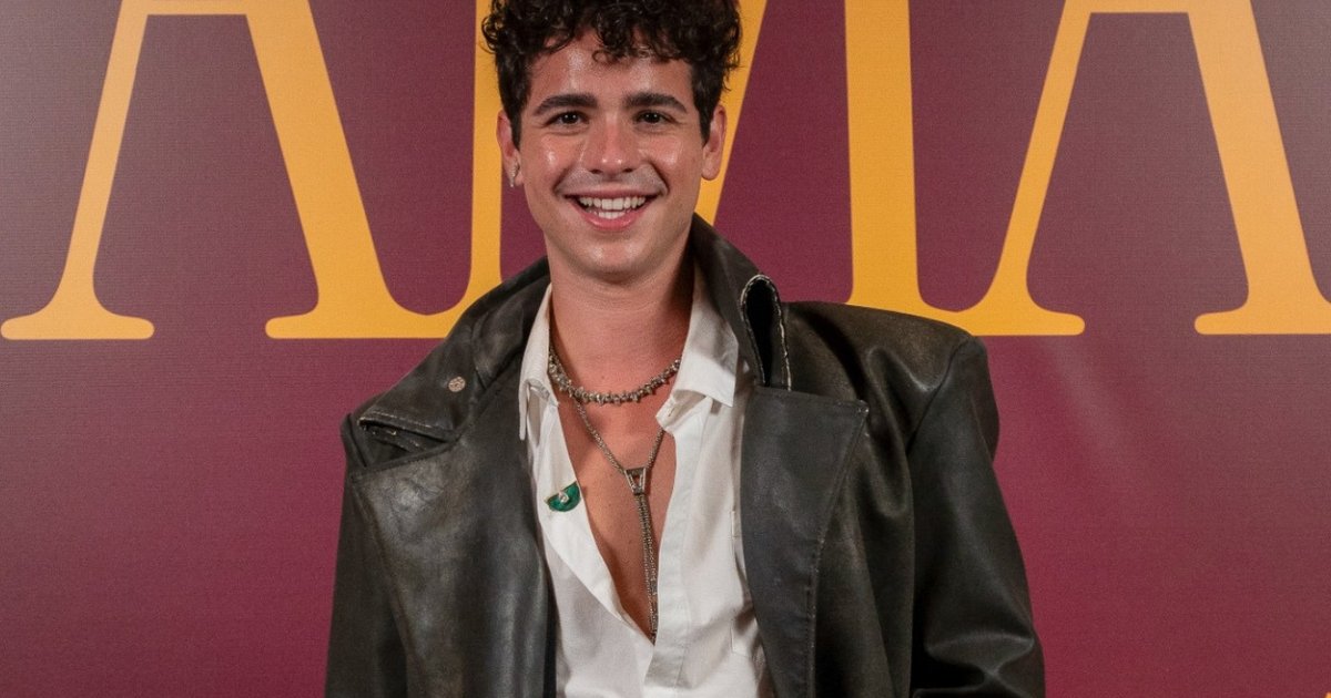 Ator de 'Quem Ama Cuida' acusa streamer de homofobia em live no Rock in Rio