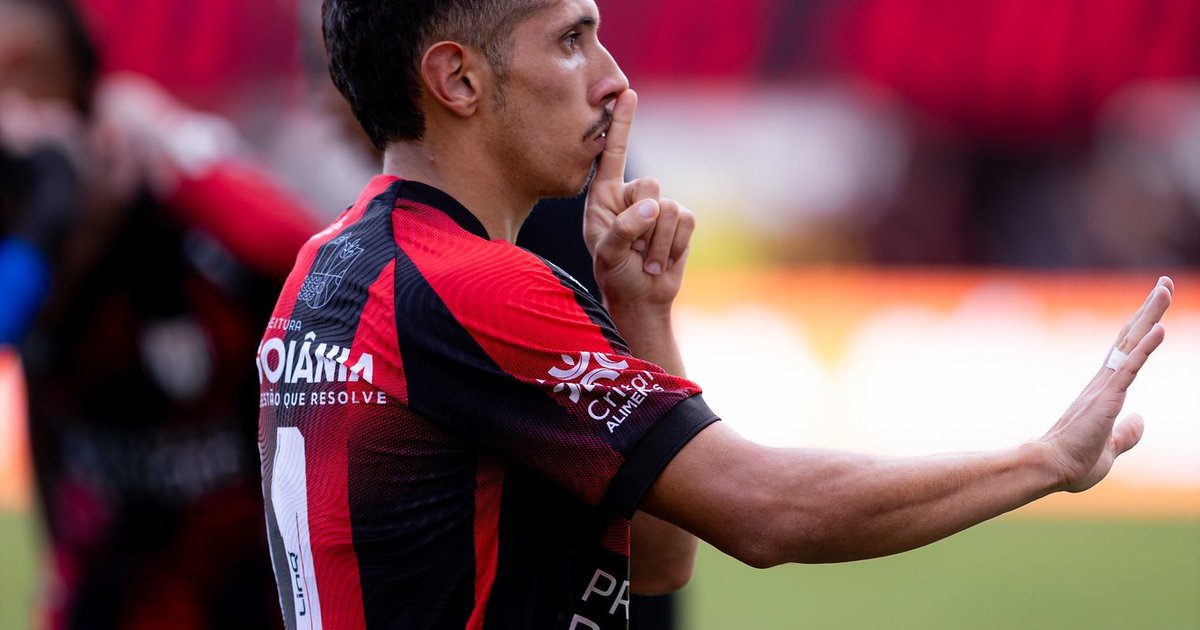 Atlético-GO segura vaga no G-6 após empate com Sport e tropeço do CRB