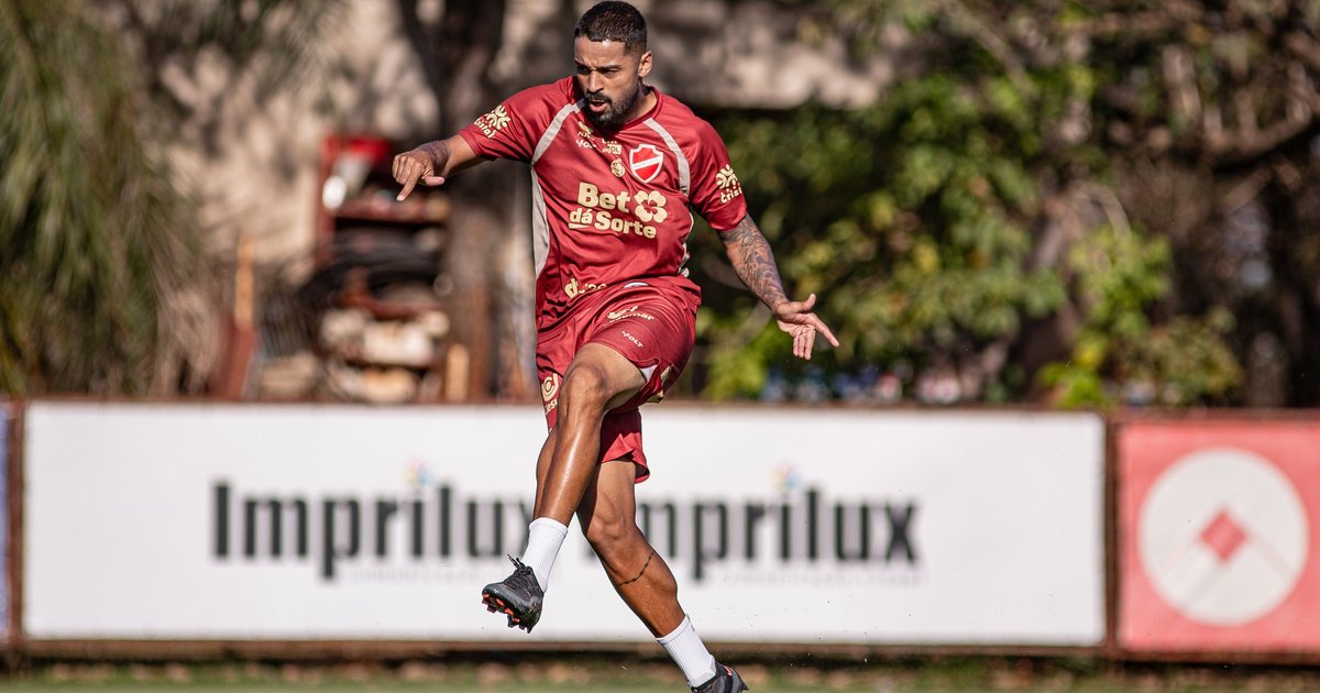 Vila Nova pode ter Dellatorre e Ryan contra Botafogo-SP pela liderança da Série B