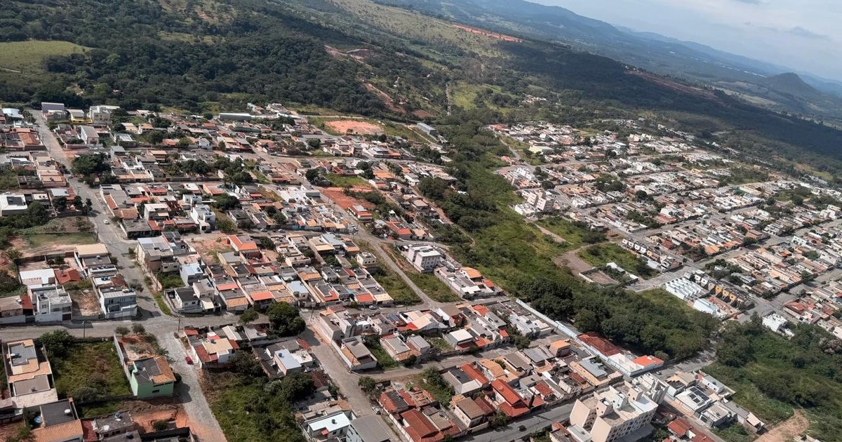 Chuvas retornam a Divinópolis e sinalizam mudança no clima do Centro-Oeste