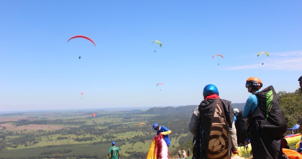 Goiás sediará maior evento de voo livre do mundo em cidade próxima