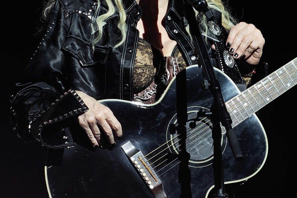 Madonna Surpreende no Coachella