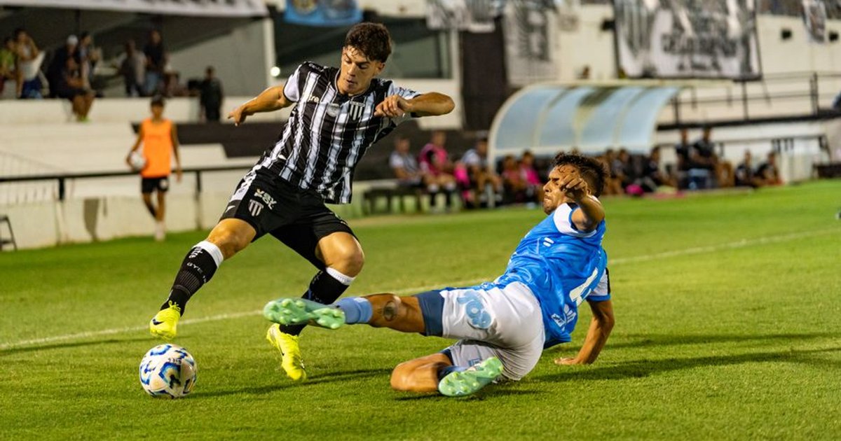 Grêmio contrata lateral-direito do Goiás