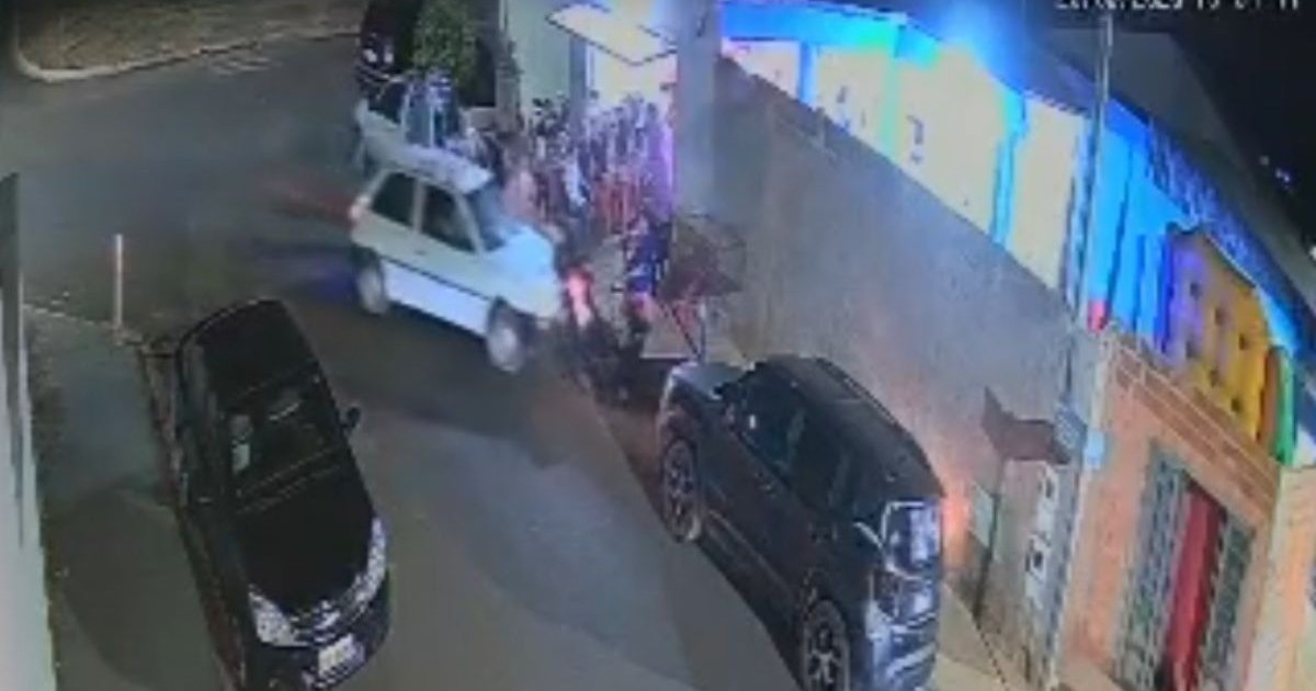 Motorista bêbado e sem CNH atropela quatro pessoas e mata criança no interior de SP
