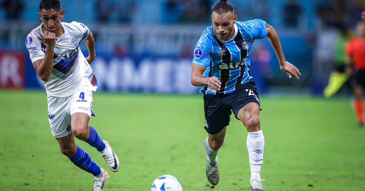 Grêmio paga R$ 5 milhões ao Goiás por novo lateral-direito