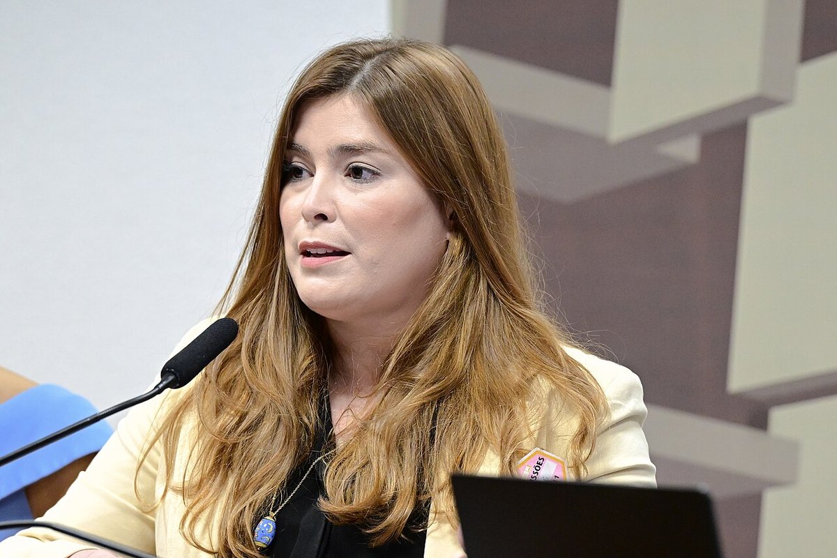 Viúvo de Isabel Veloso assume nova relação
