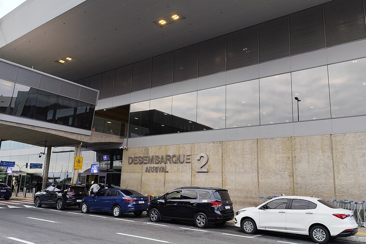 Voos cancelados em Confins