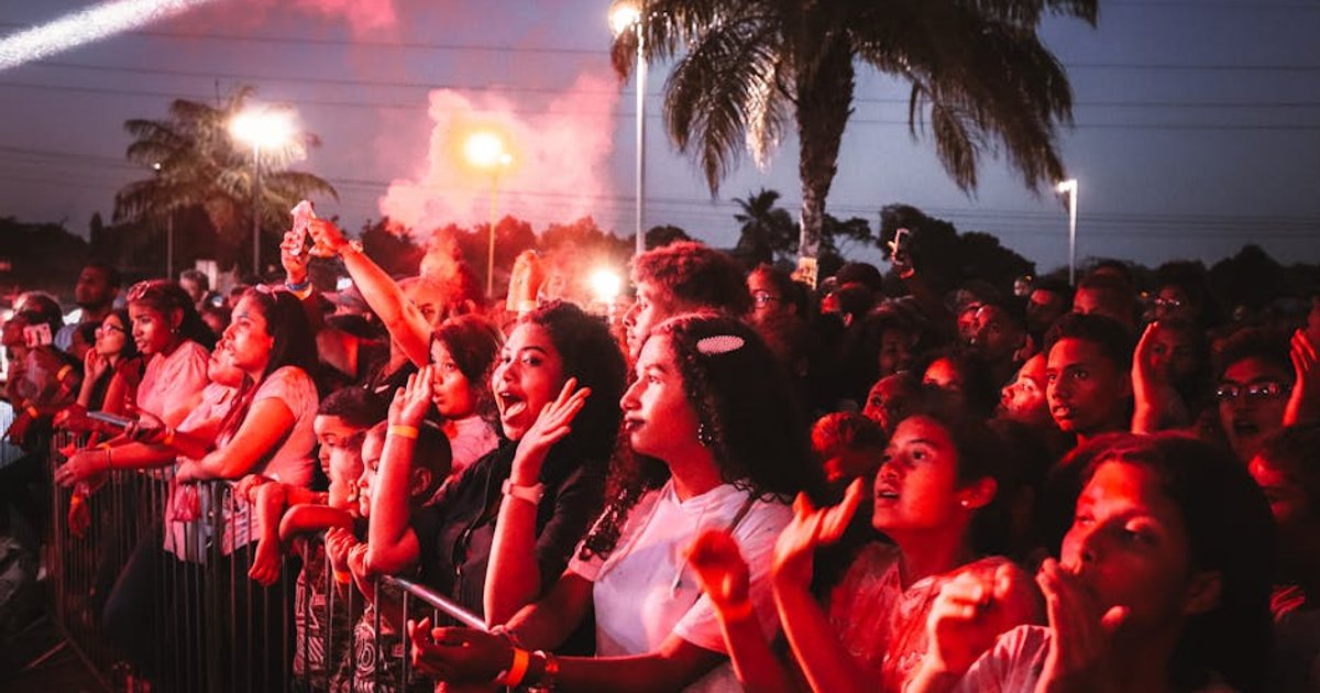 Fã de Ana Castela Ganha Bota Nova