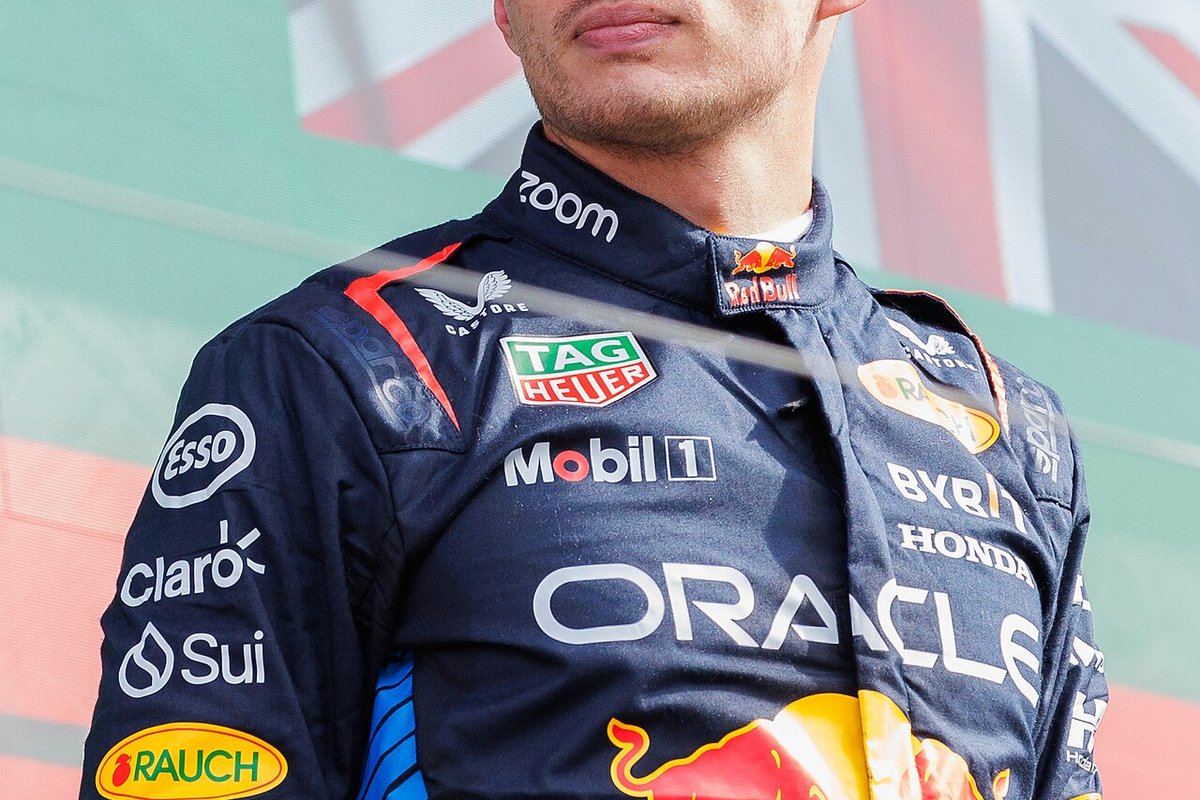 Verstappen Fica na Red Bull