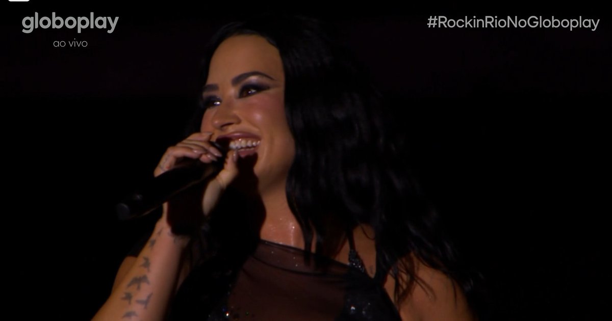 Demi Lovato chora no palco em São Paulo e agradece carinho dos fãs brasileiros