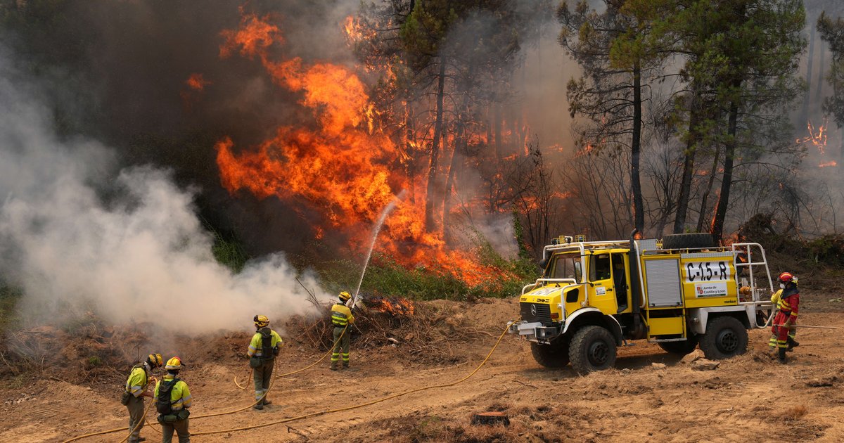 Incêndios na França e Espanha deslocam 300 mil pessoas em meio a onda de calor