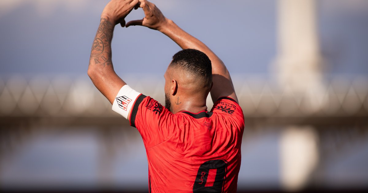Atlético-GO entra no G-6 da Série B após goleada sobre o Criciúma