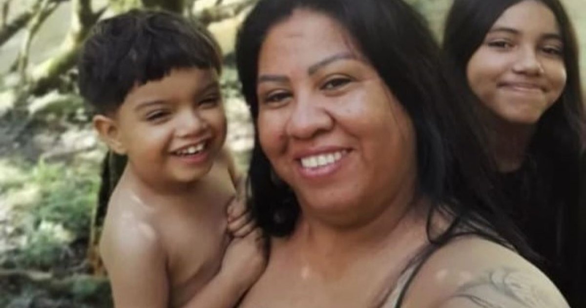 Carro arrastado por temporal mata dois filhos de pai em Caxias do Sul