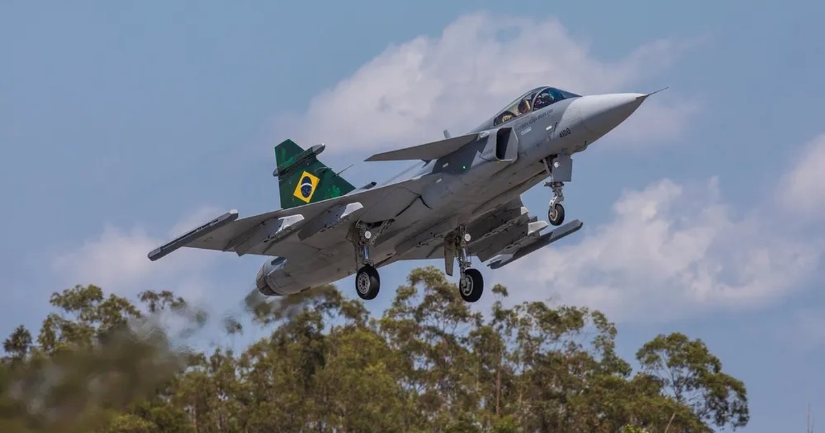Brasil recebe 10 caças F-39 Gripen, mas FAB alerta: ainda não basta para defesa aérea