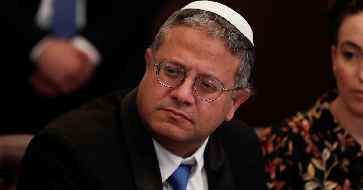 Ministro de Israel defende morte de dezenas em Gaza