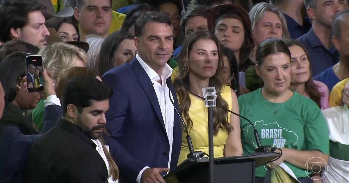 PL oficializa Flávio Bolsonaro como candidato à Presidência em convenção paulista