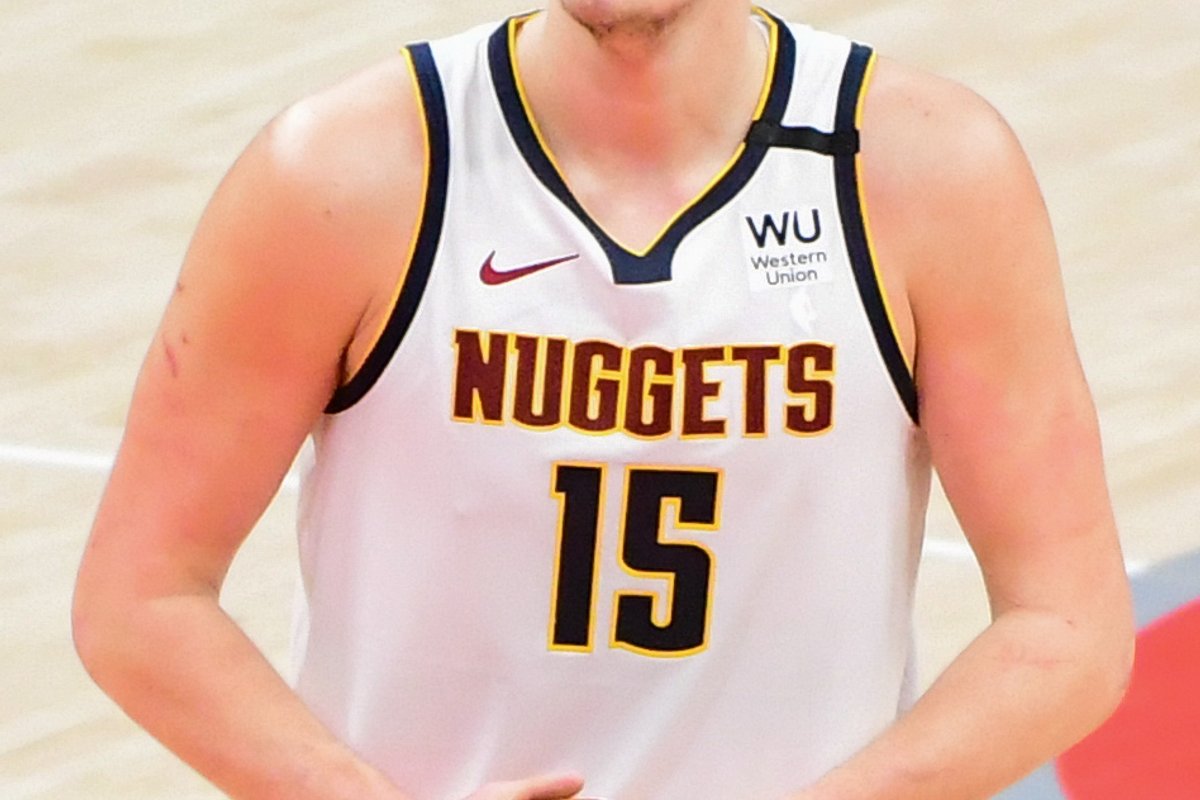 Jokic Brilha na Estreia dos Playoffs da NBA