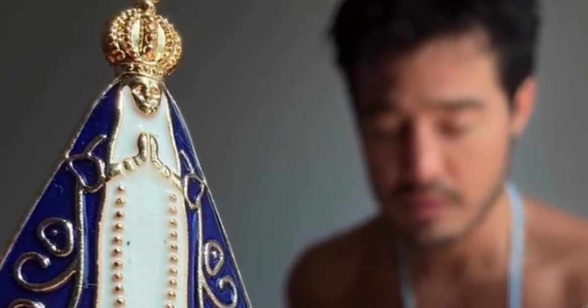 Tiago Iorc homenageia Nossa Senhora Aparecida com versão de 'Romaria' nas redes sociais