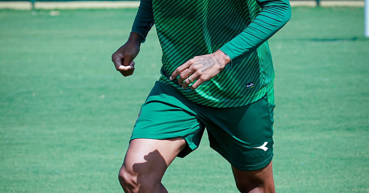 Goiás recupera três titulares para duelo contra o Athletic na Serrinha