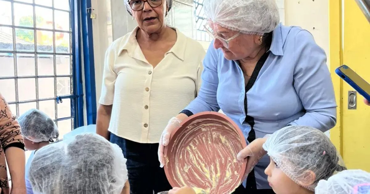 Avós e Netos Compartilham Receitas e Memórias em Projeto em Goiânia