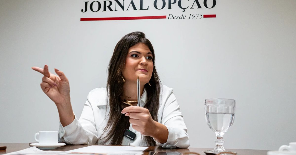 TRE cassou mandato de Aava Santiago por infidelidade partidária