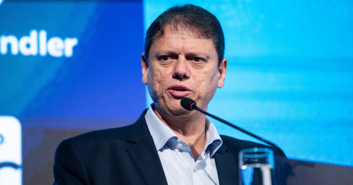 Tarcísio de Freitas concorre à reeleição em SP com número 10 na urna