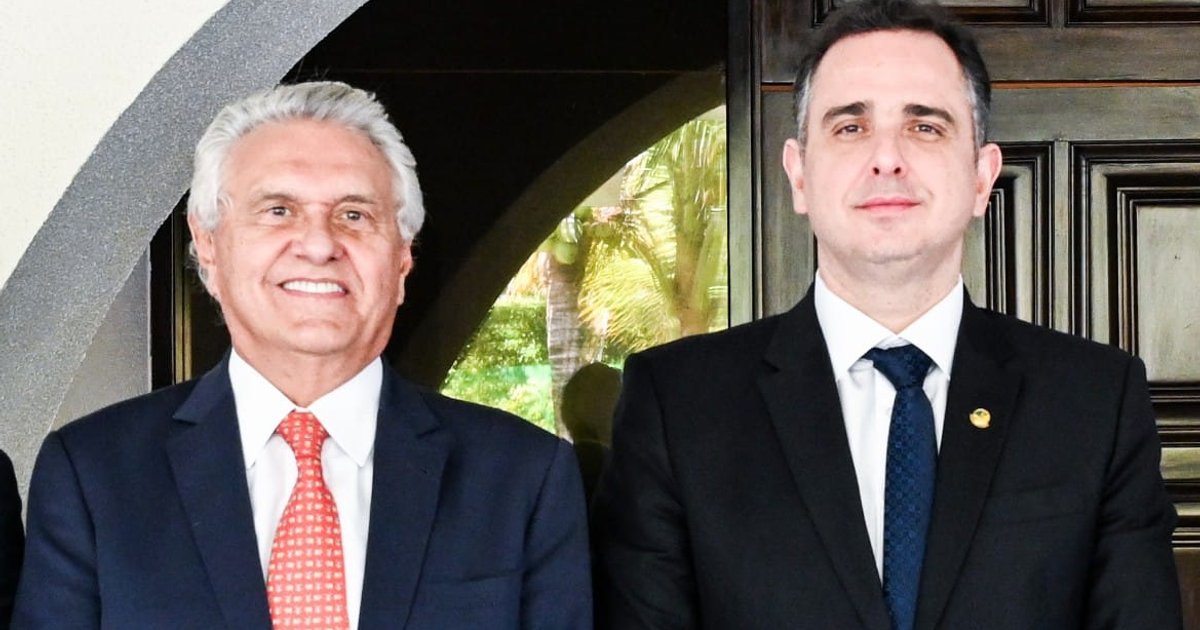 Caiado oficializa candidatura à Presidência em carreata por Goiás