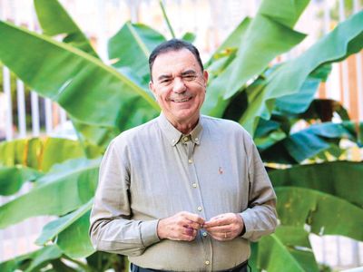 Luis Cesar Bueno (PT) concorre ao governo de Goiás com número 13