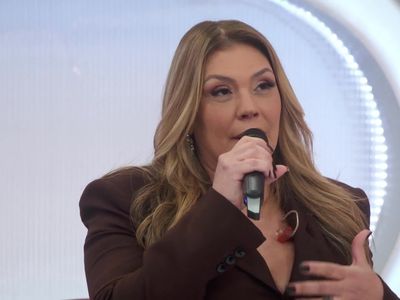 Simony relembra Balão Mágico e batalha contra câncer no Em Família com Eliana