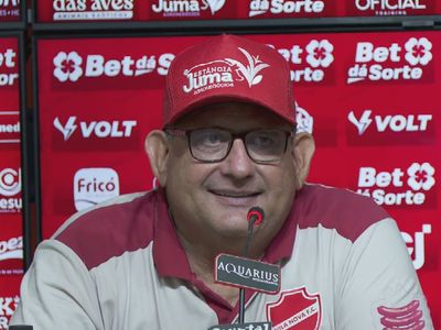 Vila Nova vence América-MG e assume liderança da Série B
