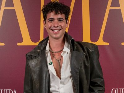 Ator de 'Quem Ama Cuida' acusa streamer de homofobia em live no Rock in Rio