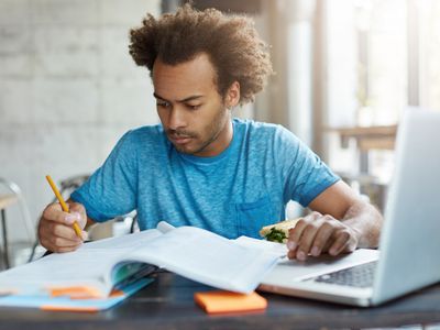 Maratona de vestibulares em novembro exige planejamento de estudos e saúde mental