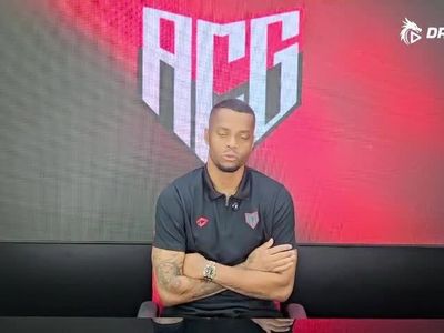 Paulo Vítor minimiza atrito com Adson Batista após clássico na Serrinha