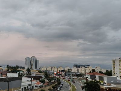 SP: Defesa Civil alerta para granizo e ventos de 65 km/h no Vale do Paraíba