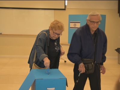 Israel vota em eleição legislativa sem favorito claro três anos após ataques do Hamas