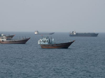 Guerra no Irã leva países do Golfo a buscar rotas alternativas ao Estreito de Ormuz