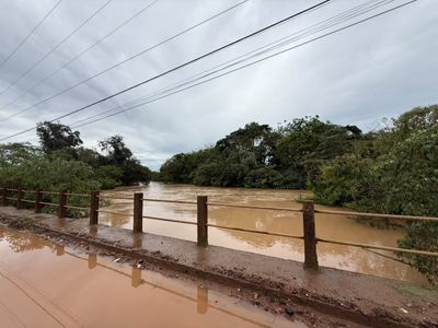 Nível do Rio Capivari sobe e 15 famílias ficam desabrigadas em cidade de SP