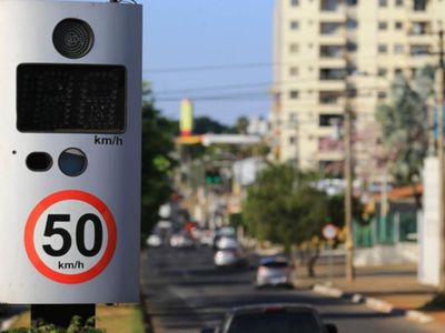 Goiás abre licitação para viaturas com blitz eletrônica e mira fiscalização móvel do IPVA