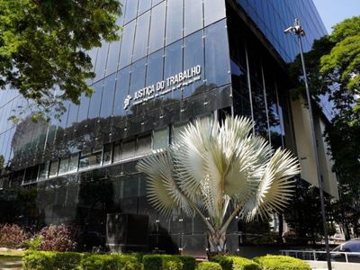 TRT anula justa causa de frentista que bebeu cerveja no almoço em Goiânia