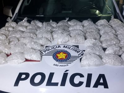Polícia Civil apreende quase 9,5 kg de cocaína em tonel enterrado em Aparecida de Goiânia