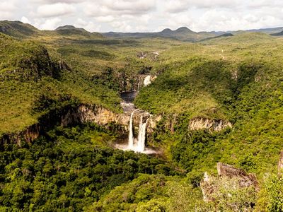 EUA compram mineradora goiana