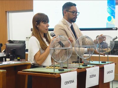 TRE-RJ sorteia 43 urnas para auditoria no segundo turno