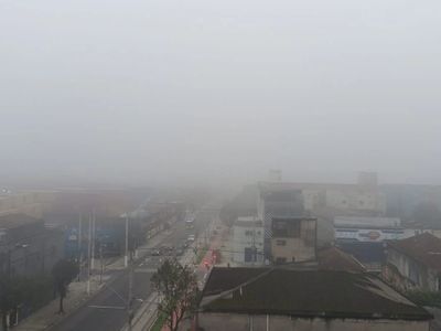 Nevoeiro fecha Canal do Porto de Santos e paralisa escoamento de cargas