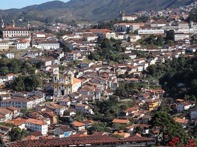 Ouro e Prata Atraem Investidores