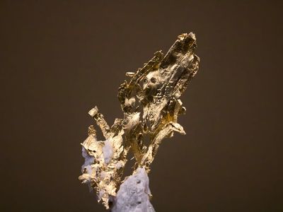 USA Rare Earth Dispara