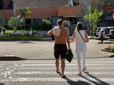 Primeiro fim de semana da primavera tem calor de 33,8 °C em Santa Catarina