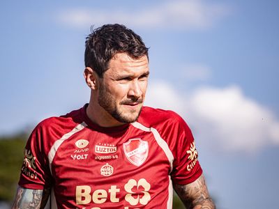 Vila Nova garante Pagnussat para duelo decisivo contra o Londrina na Série B