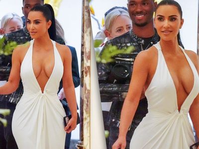 Kim Kardashian usa decote profundo em compras na Bulgari durante Festival de Roma