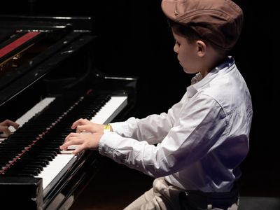 Pianista alagoano de 11 anos representa o Brasil em festival em Portugal